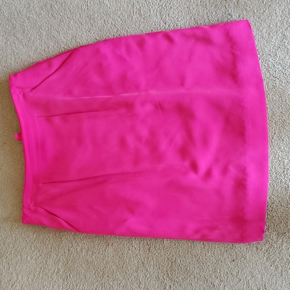 Dana Buchman 100% Silk Skirt, lined, Y2K, Petite Size 12, BarbieCore Pink EUC